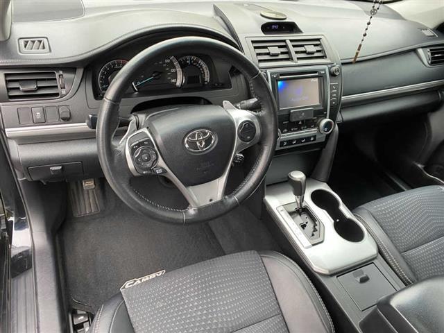 $9300 : 2014 Toyota Camry SE SPORT image 9