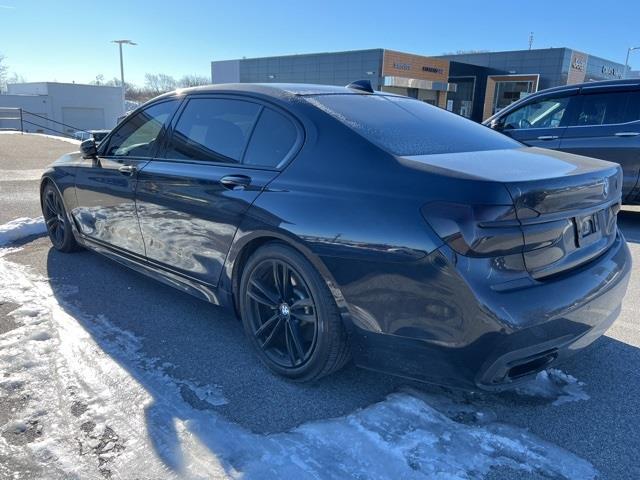 $38690 : PRE-OWNED 2019 7 SERIES 750I image 3