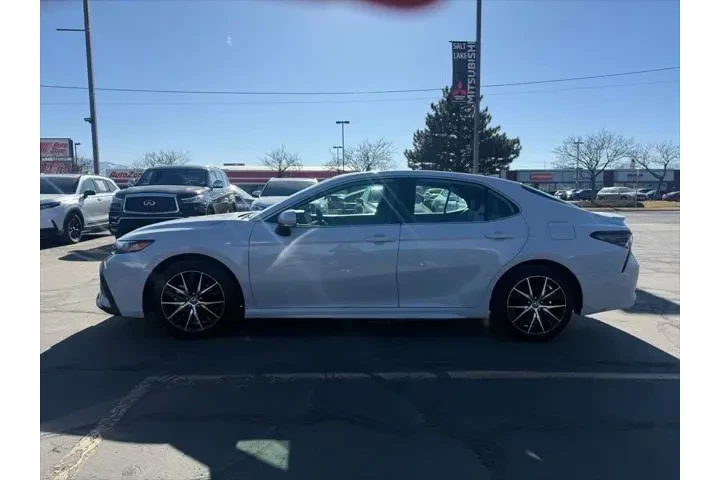 $22199 : Toyota Camry 2024 SE 4dr Sed image 4