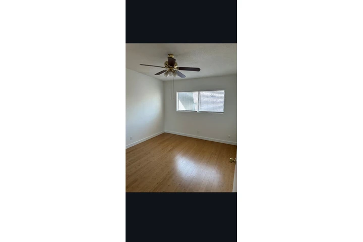 $2200 : renta image 10