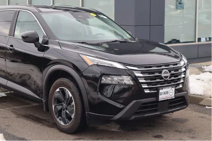 $23476 : Nissan Rogue 2025 AWD SV 4dr image 3