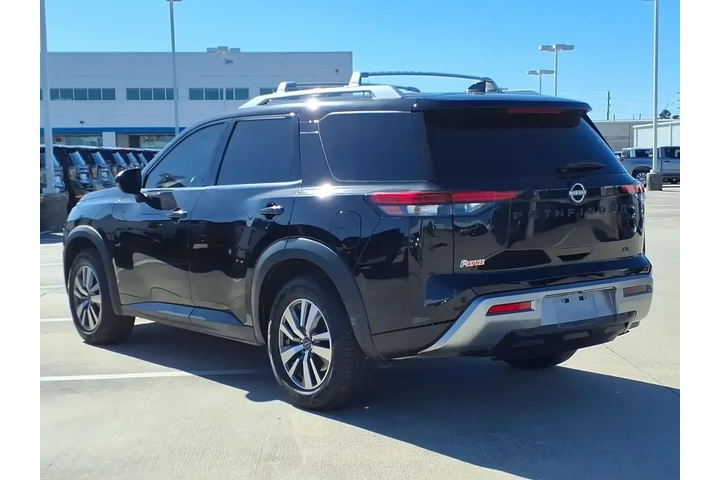 $29355 : Nissan Pathfinder 2023 SL 4d image 7