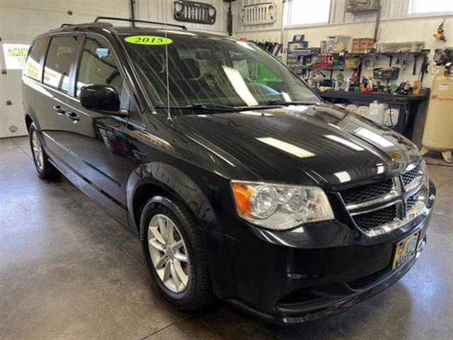 2015 Grand Caravan SXT image 3