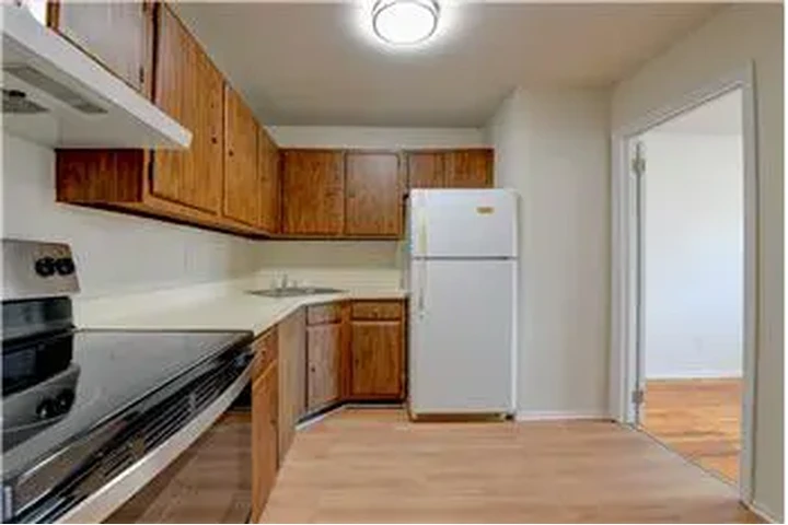 $1900 : Rental property with 2 bedro image 4