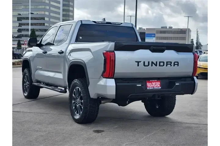 $39997 : Toyota Tundra 2022 4x2 SR5 4 image 7