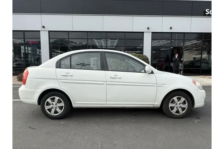 $3899 : Hyundai ACCENT 2009 GLS 4dr image 8