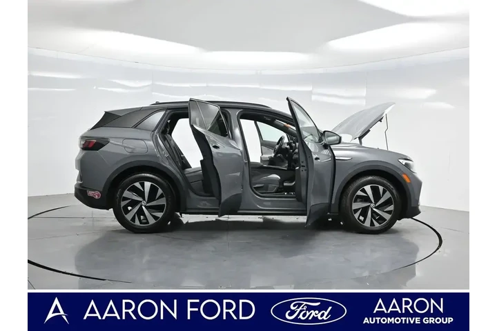 $17508 : Volkswagen ID.4 2023 Pro 4dr image 4