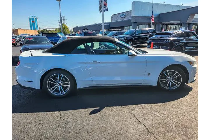 $17880 : Ford Mustang 2015 EcoBoost P image 9