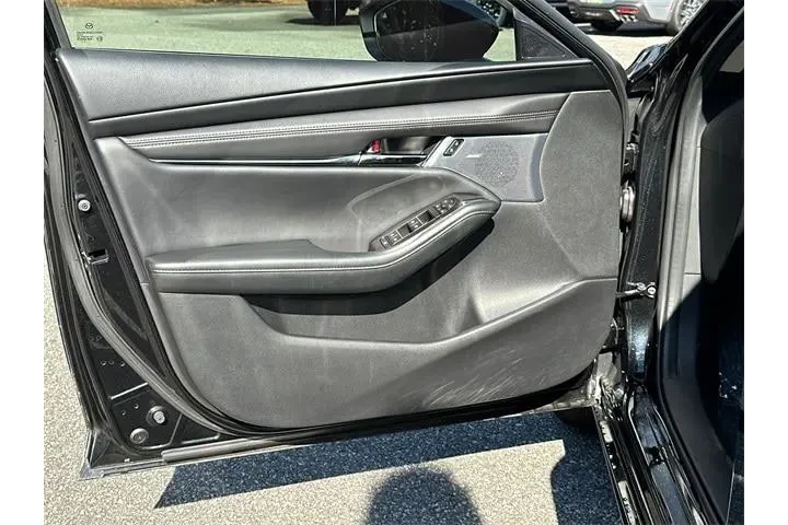 $23798 : Mazda Mazda3 Sedan 2023 AWD image 10