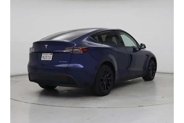 $37998 : Tesla Model Y 2023 AWD Long image 8