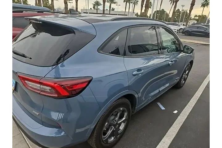 $23852 : Ford Escape Hybrid 2024 ST-L image 2