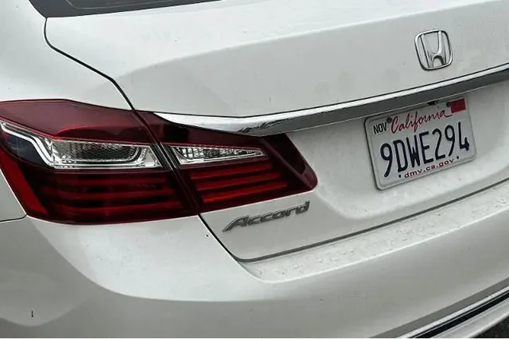 $12995 : Honda Accord 2017 EX-L 4dr S image 5