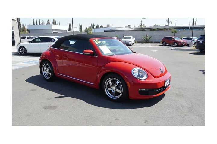 $14984 : 2015 Beetle Convertible 1.8T image 4