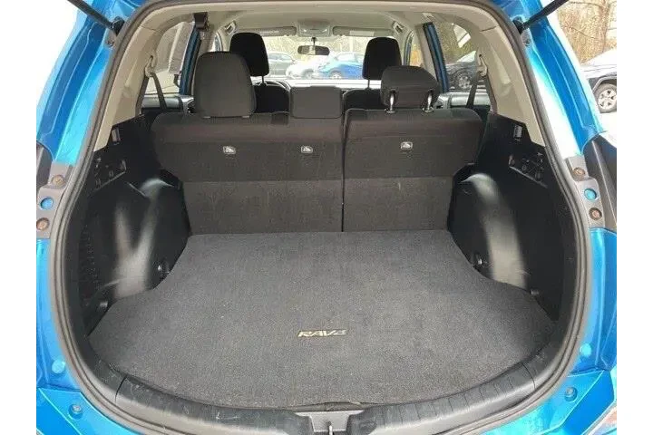 $12994 : Toyota RAV4 2016 AWD LE 4dr image 8