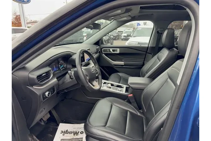 $33990 : Ford Explorer 2022 AWD XLT 4 image 8
