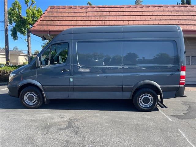 $25950 : 2018 Sprinter 2500 Cargo van image 2