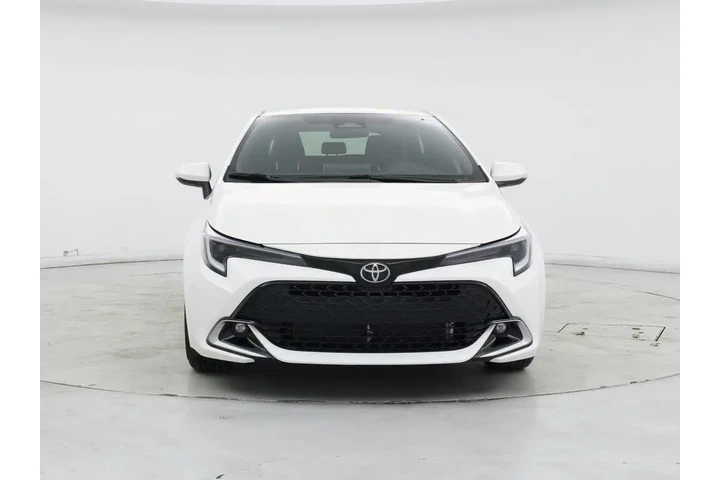 $27998 : Toyota Corolla Hatchback 202 image 5