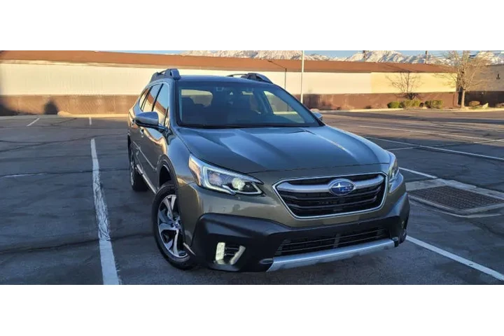 $22700 : 2020 Outback Touring image 3