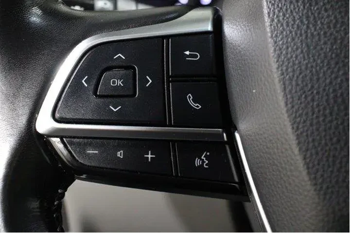 $28998 : Toyota Highlander 2021 XLE 4 image 9