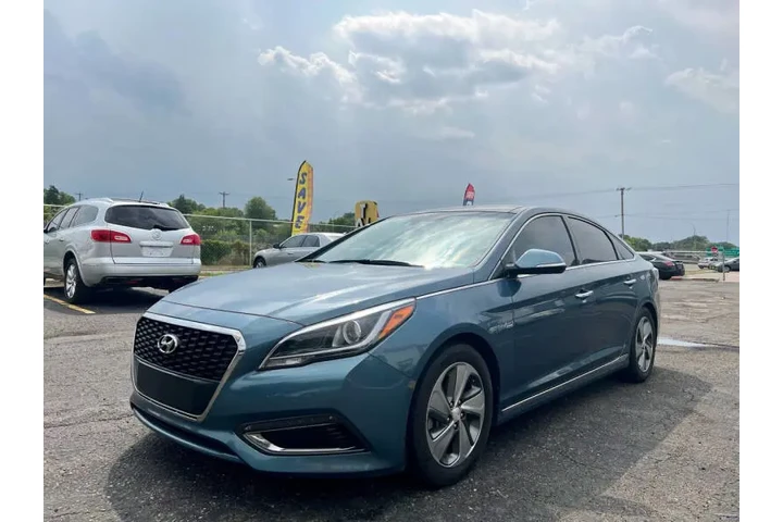 $12945 : 2016 Sonata Hybrid Limited image 1