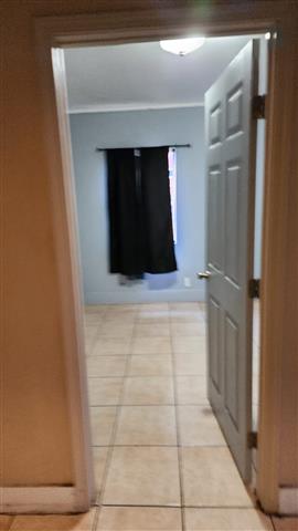 $1000 : Cuarto en South Gate image 2