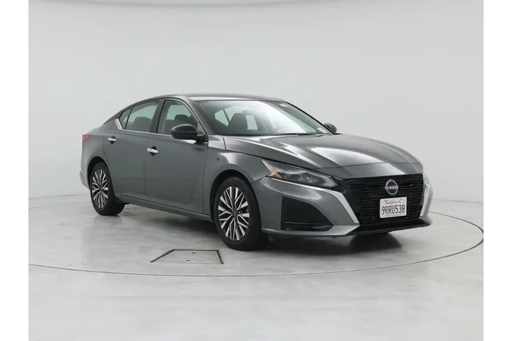 $20998 : Nissan Altima 2025 2.5 SV 4d image 1