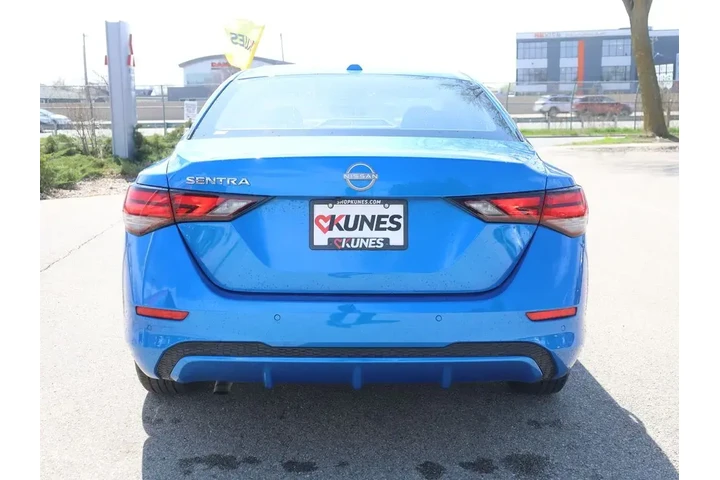 $21277 : Nissan Sentra 2025 SV 4dr Se image 8