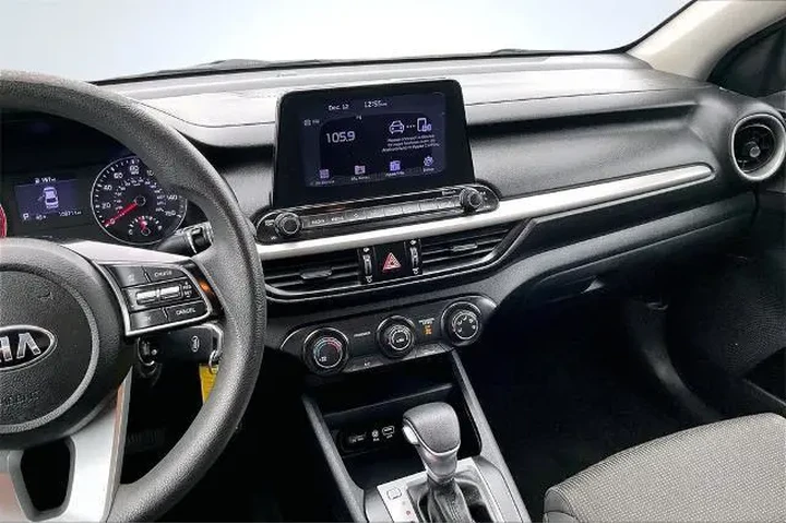 $10995 : Kia Forte 2020 LXS 4dr Sedan image 6