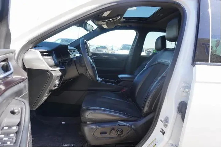 $28488 : Jeep Grand Cherokee L 2023 4 image 7