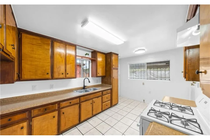 $3650 : Rento Casa image 8