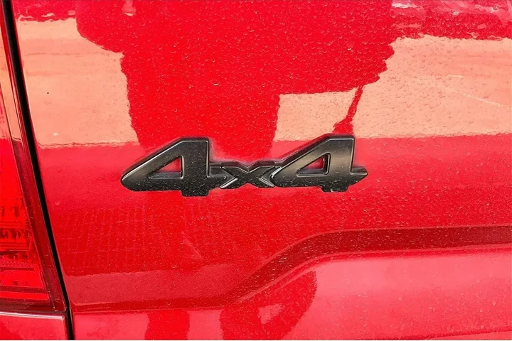 $29591 : Toyota Tundra 2021 4x4 SR5 4 image 9
