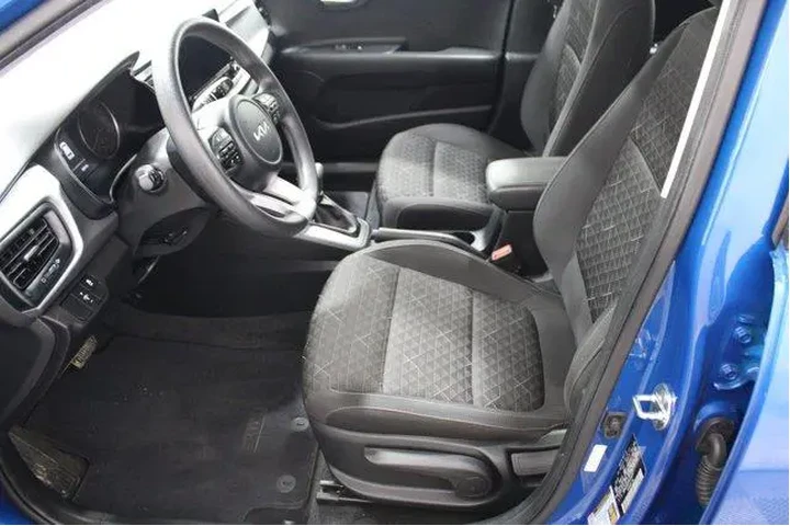 $16991 : Kia Rio 5-Door 2023 S 4dr Wa image 5