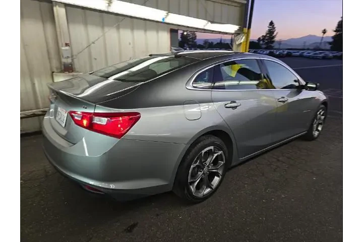 $15995 : Chevrolet Malibu 2023 LT 4dr image 2