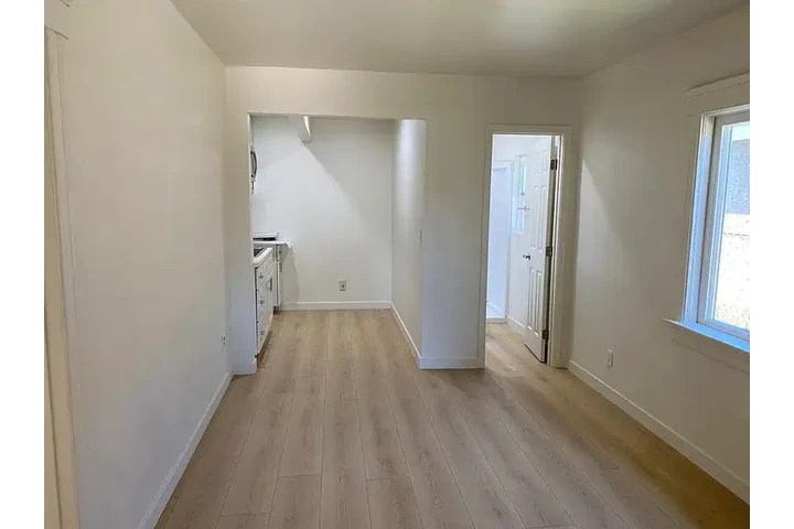 $2600 : Whole new remodeled 2 bedrooms image 2