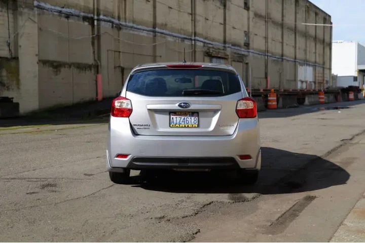 $11988 : 2012 Impreza 2.0i Premium image 7