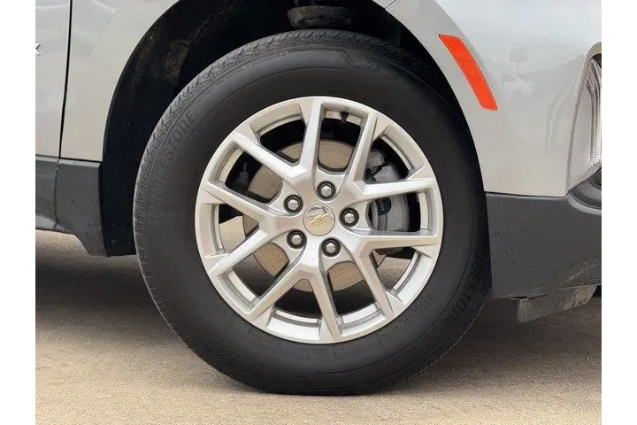 $20073 : Chevrolet Equinox 2024 4x4 L image 3