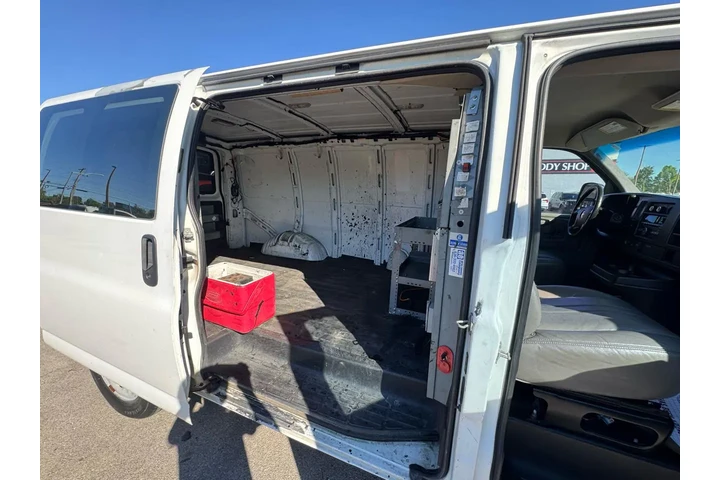 $7980 : 2011 Express Cargo Van AWD 15 image 9