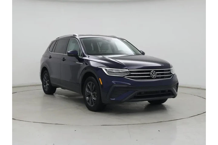 $21998 : Volkswagen Tiguan 2023 SE 4d image 1