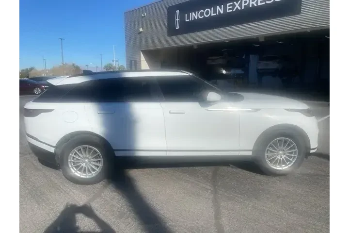 $22399 : Land Rover Range Rover Velar image 4