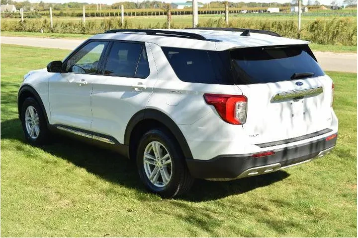 $30990 : Ford Explorer 2022 AWD XLT 4 image 5