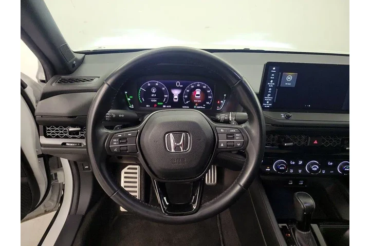 $27998 : Honda Accord Hybrid 2023 Spo image 10