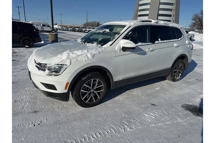 $20000 : Volkswagen Tiguan 2020 AWD S image 2