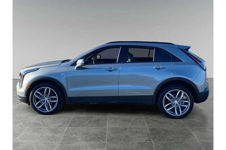 $38560 : Cadillac XT4 2023 Sport 4dr image 2