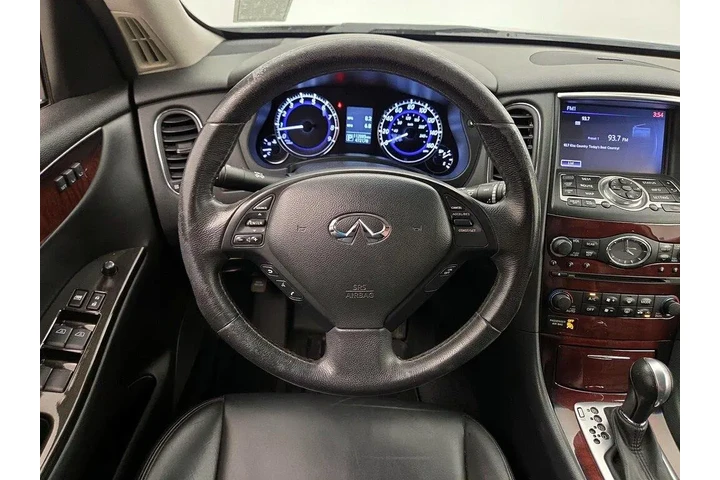 $13998 : INFINITI QX50 2017 4dr Cross image 10