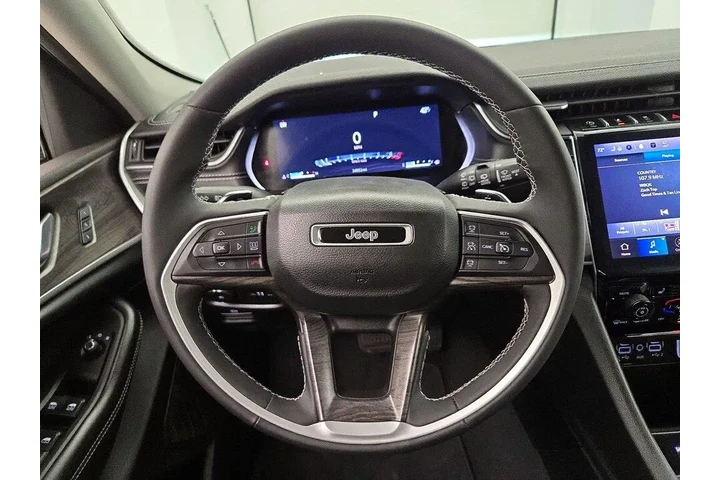 $31998 : Jeep Grand Cherokee 2023 4x4 image 10