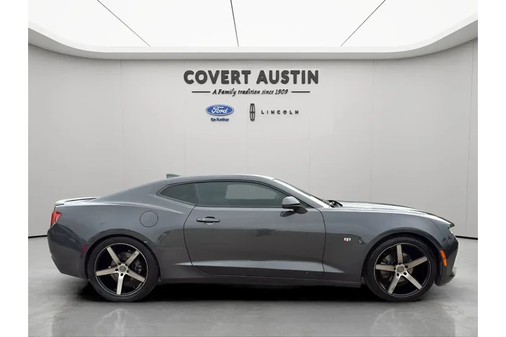 $12957 : Chevrolet Camaro 2017 LT 2dr image 5