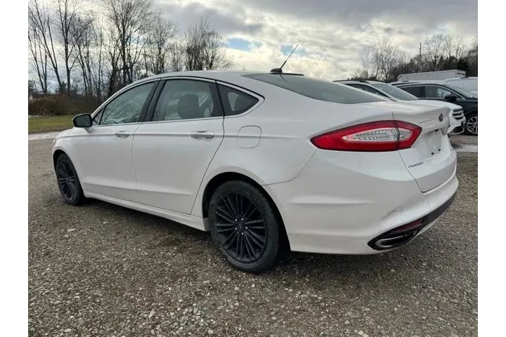 $10363 : Ford Fusion 2016 AWD SE 4dr image 8