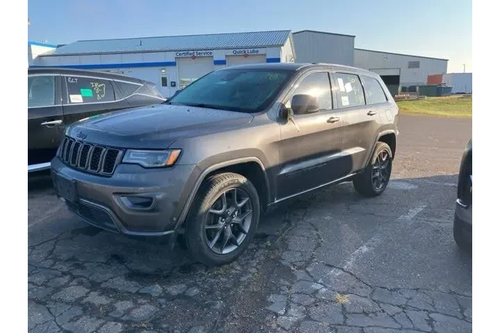 $23698 : Jeep Grand Cherokee 2021 4x4 image 1