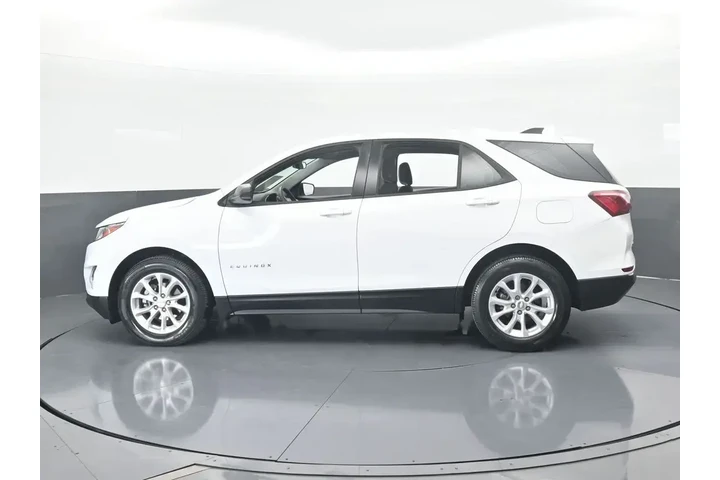 $15498 : Chevrolet Equinox 2018 LS 4d image 3