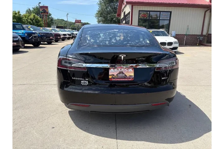 $17950 : 2015 Model S 85D image 6
